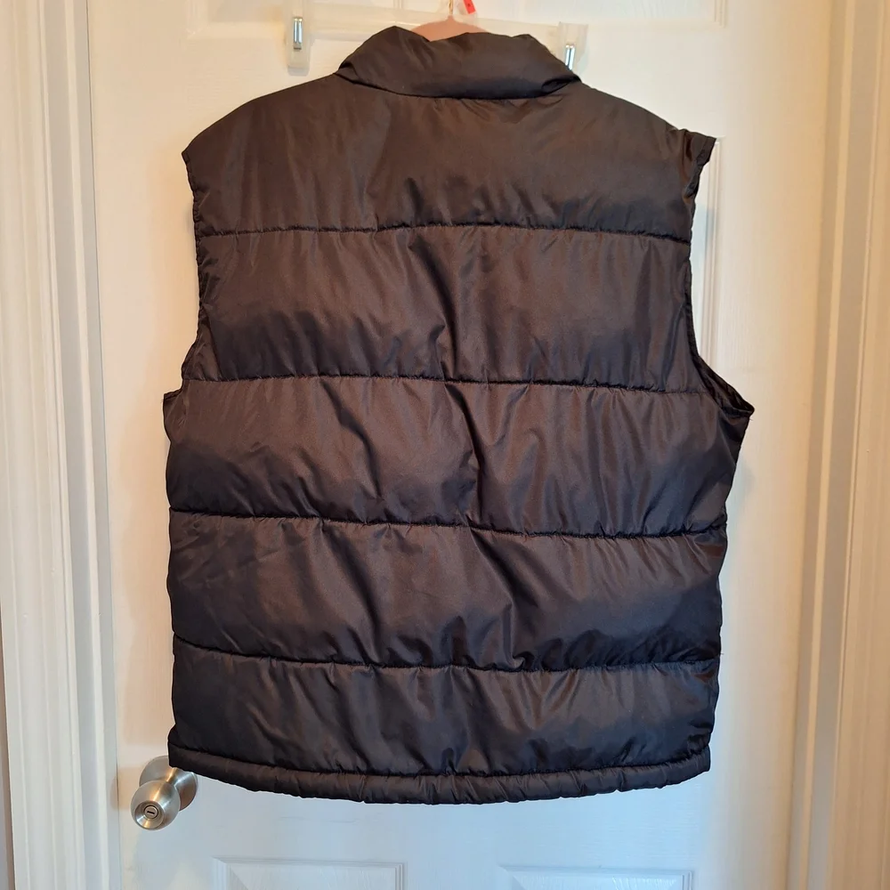 Crosby And Grand Women's Black Quilted Puffer Vest Outerwear